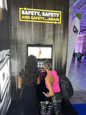 satın al Best High Efficiency Auto Protein Shake Vending Machine Factory suit in Gym çevrimiçi üretim